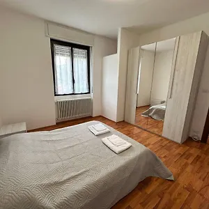https://apt-il-laghetto-residenza.italymilanhotels.net