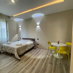 https://house-design-navigli.italymilanhotels.net